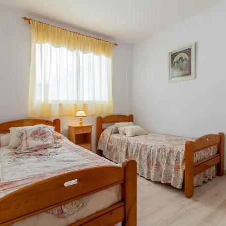 Flatguest Central +3bed +2bath +wifi Appartement