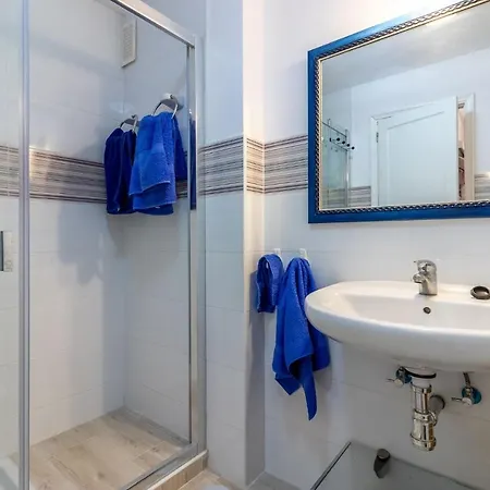 Flatguest Central +3bed +2bath +wifi Las Palmas