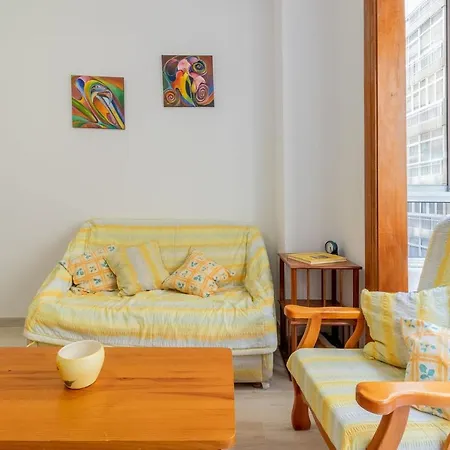 Flatguest Central +3bed +2bath +wifi * Las Palmas
